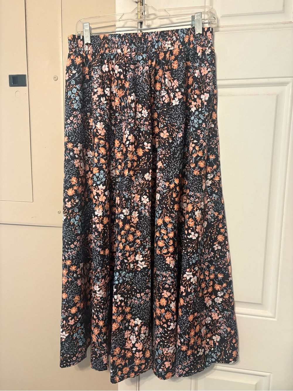Floral Elastic-Waist Midi Skirt - Black with Peach & Blue Floral - Picture 2 of 4